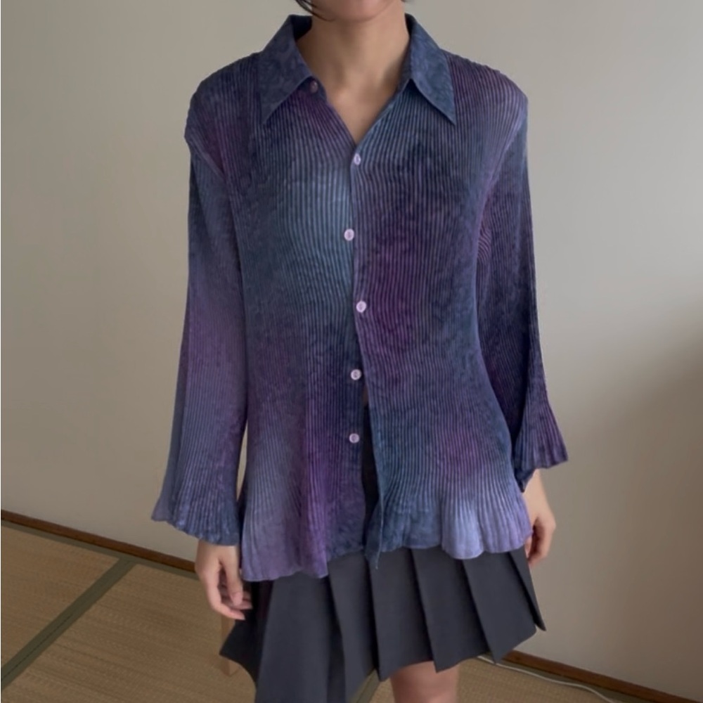 Women's Purple Button-Up Top